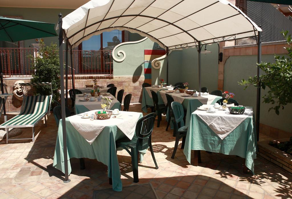 Villa Cristina Giardini-Naxos Exterior foto