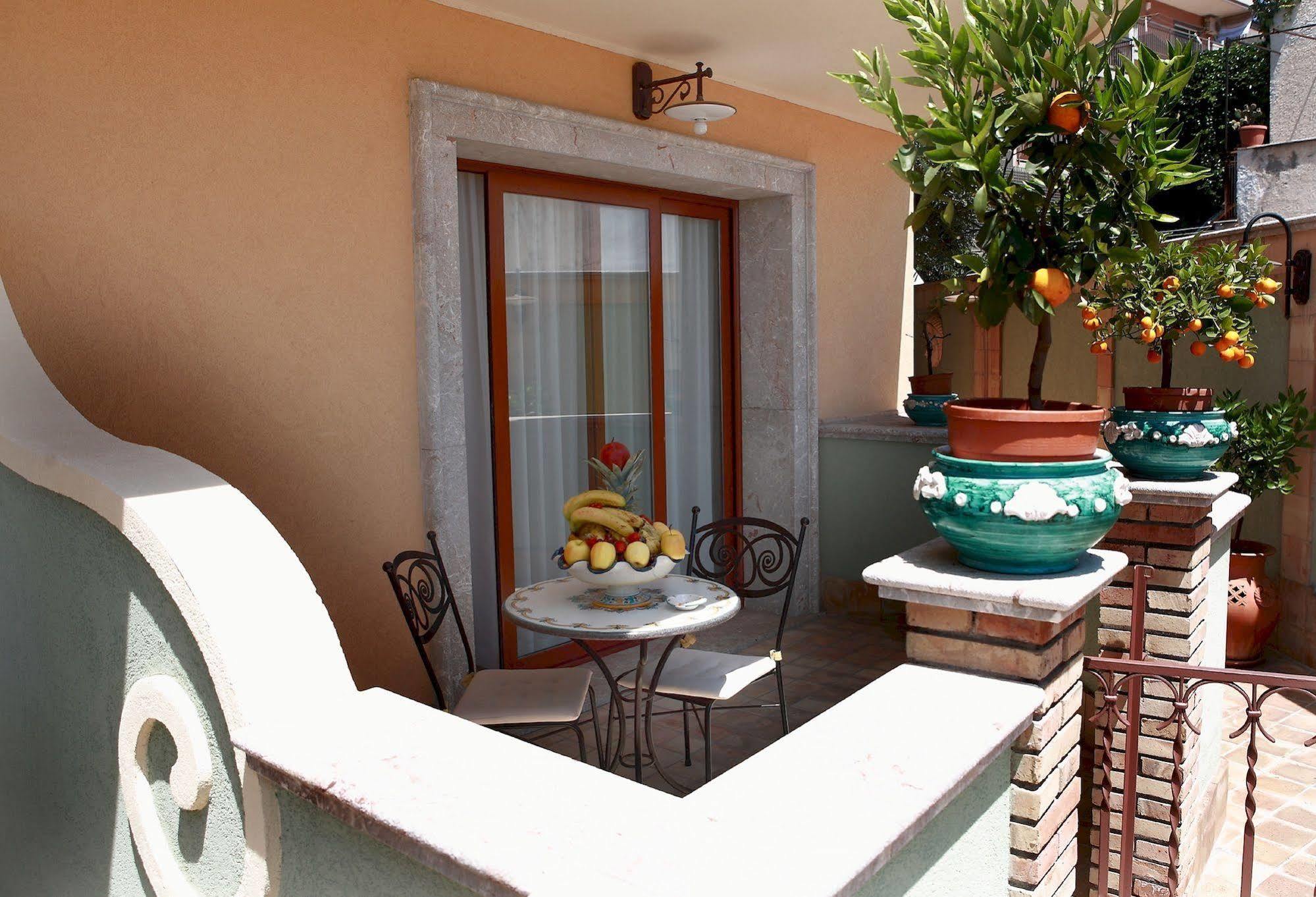 Villa Cristina Giardini-Naxos Exterior foto