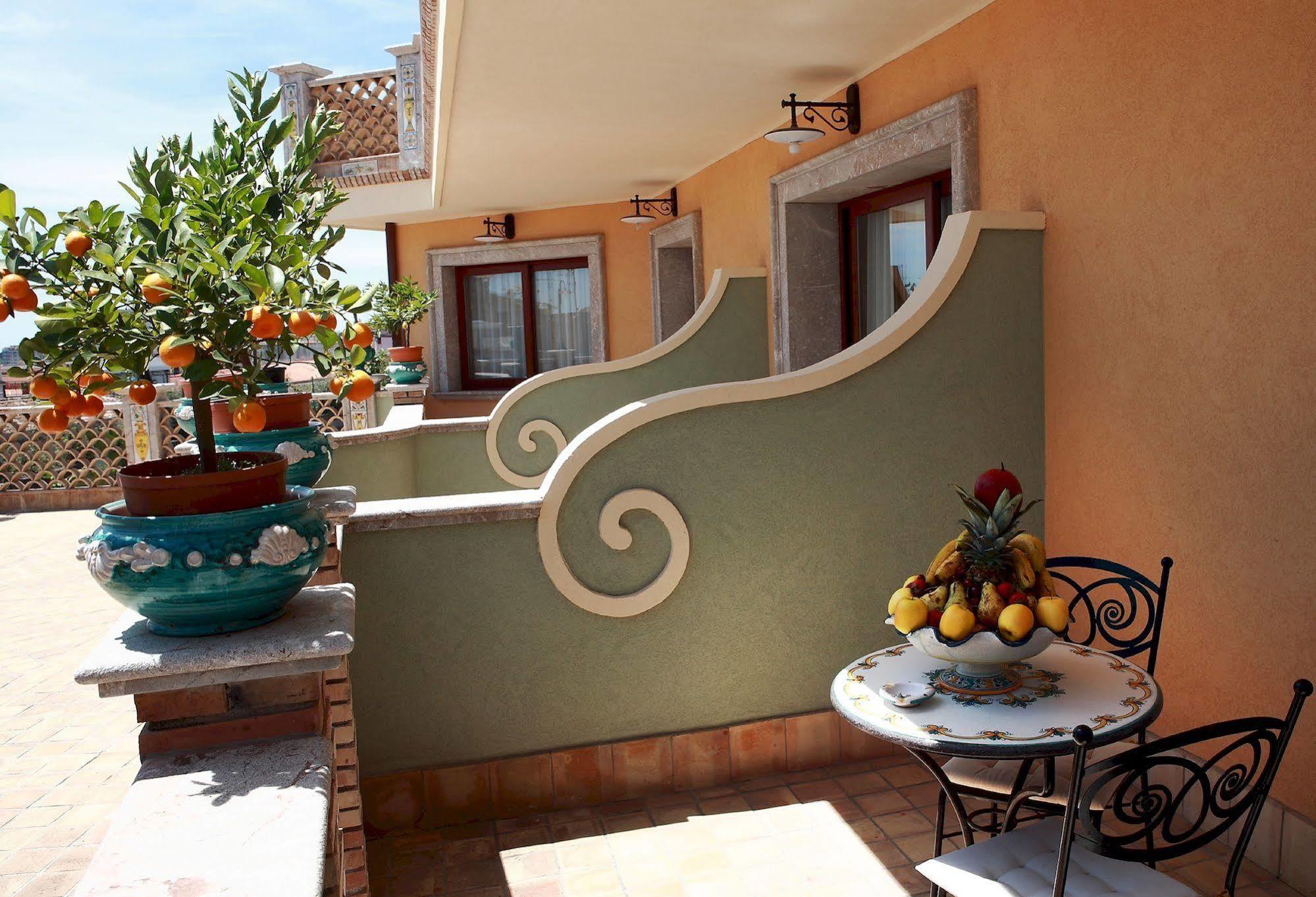 Villa Cristina Giardini-Naxos Exterior foto